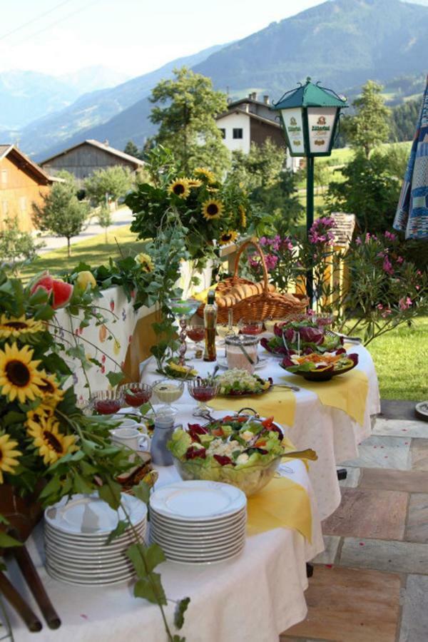 Hotel Pension Eichenhof Ried im Zillertal Buitenkant foto