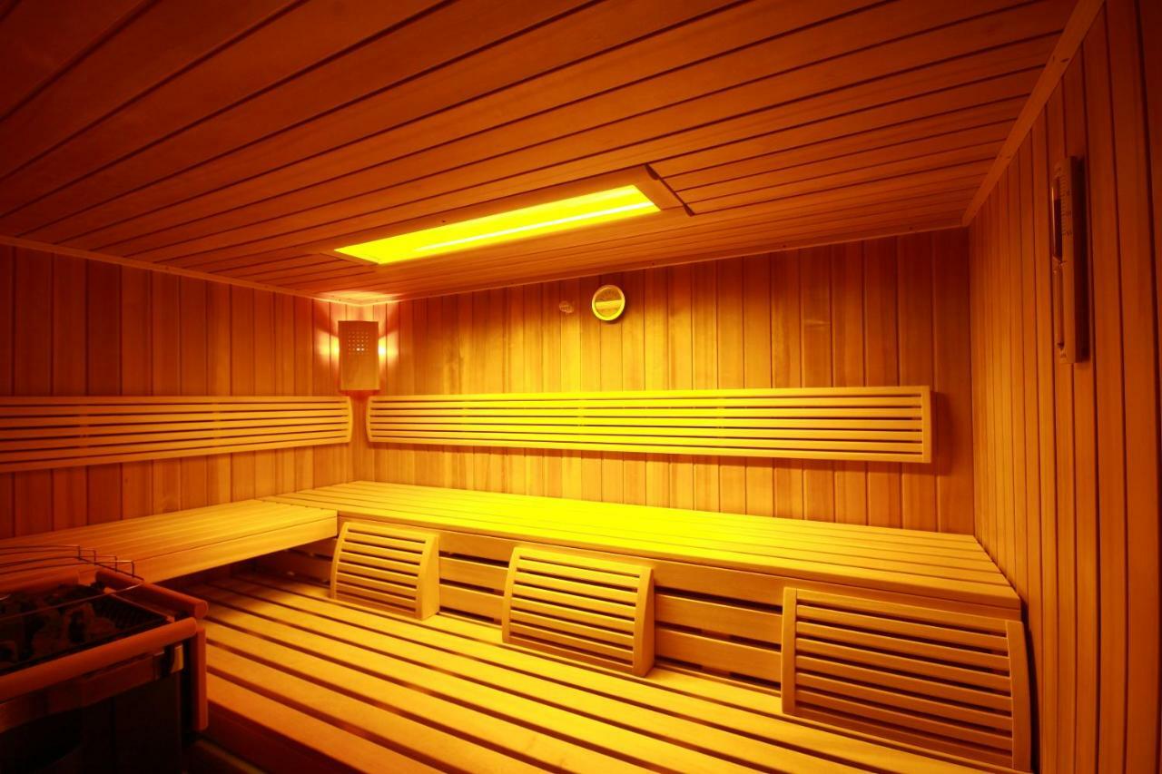 Hotel Pension Eichenhof Ried im Zillertal Buitenkant foto